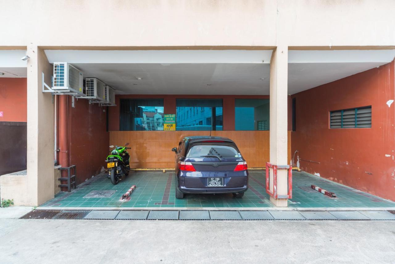 Reddoorz At Geylang Hotel Singapore Exterior photo