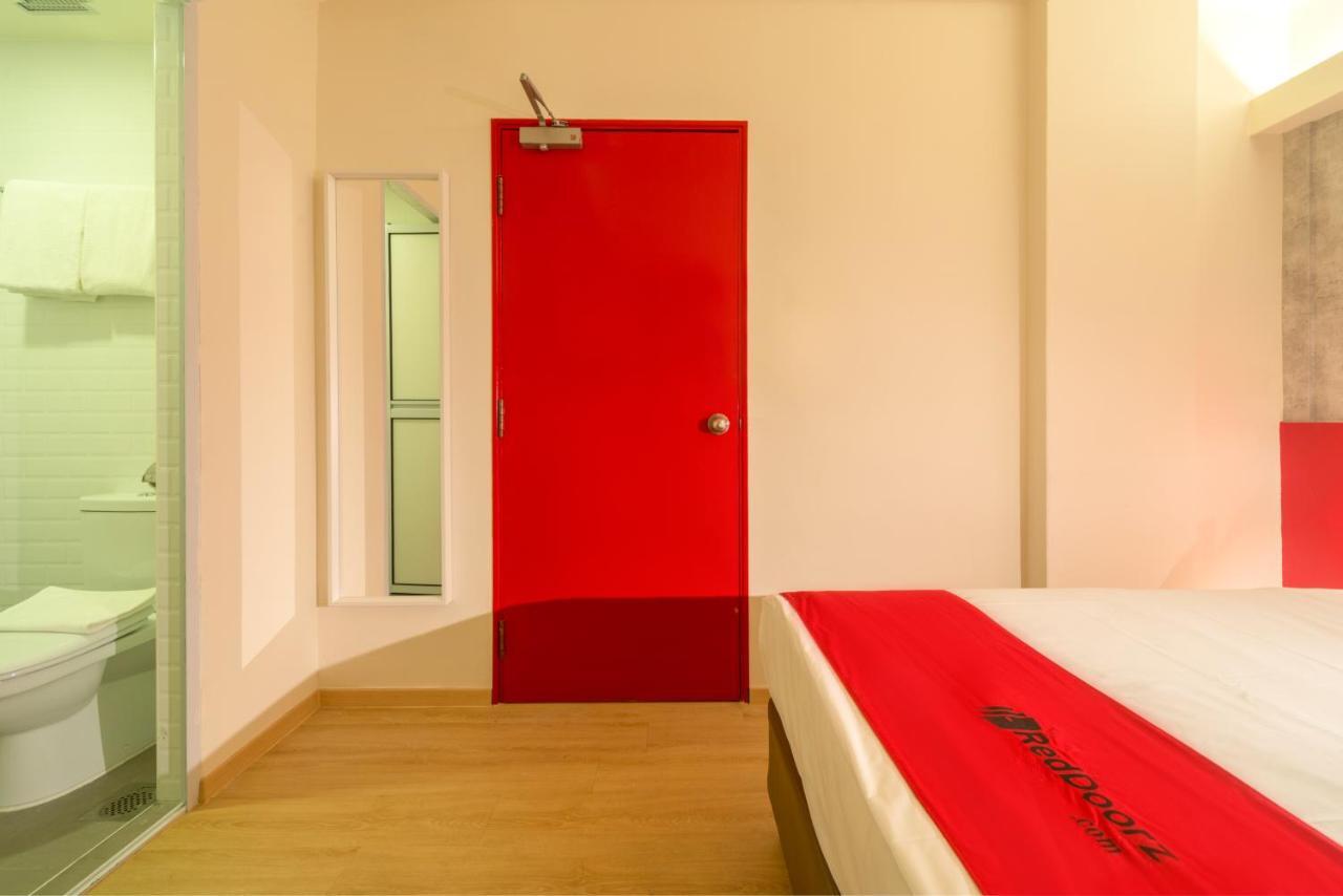 Reddoorz At Geylang Hotel Singapore Exterior photo